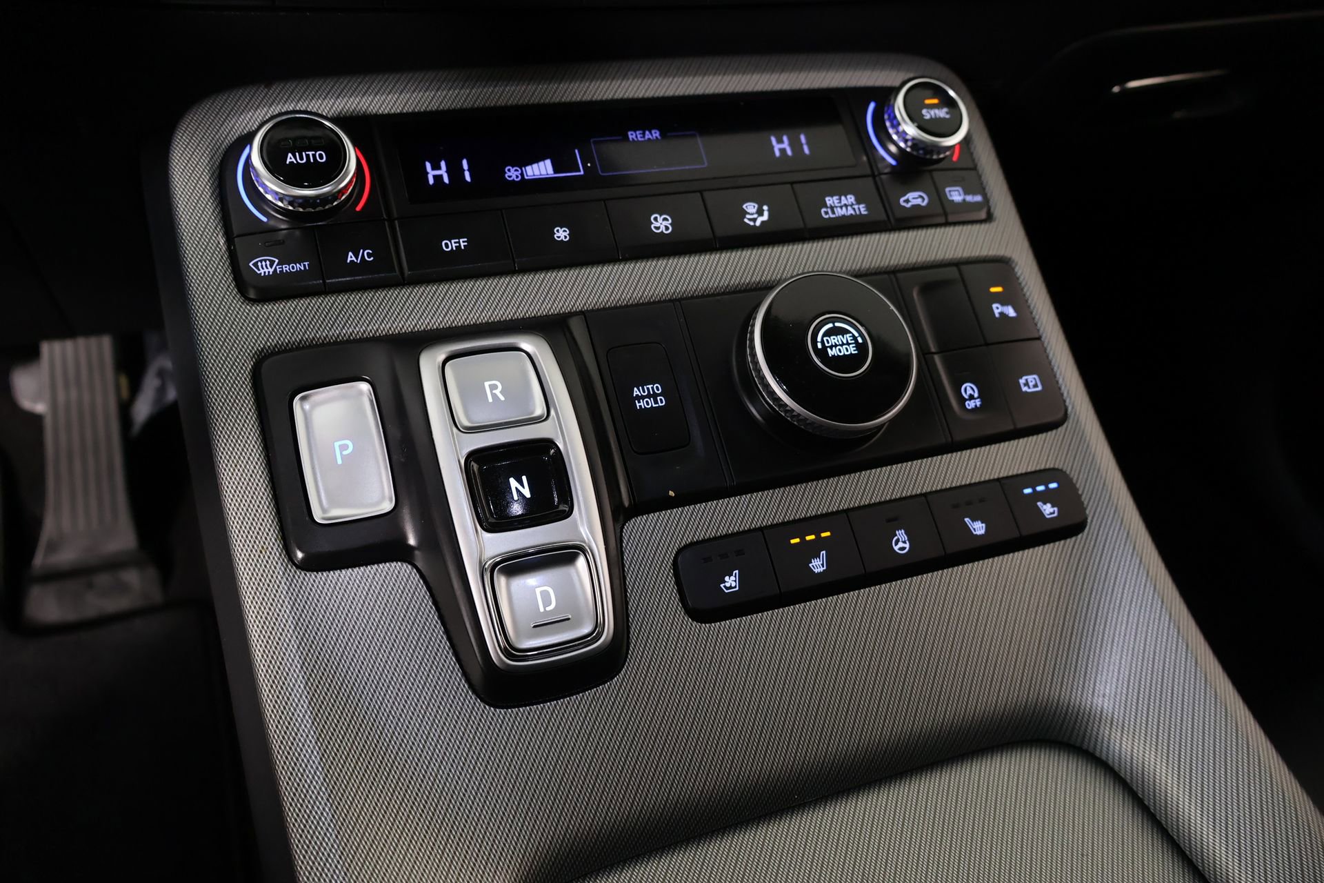 Certified 2025 Hyundai Palisade SEL image 8