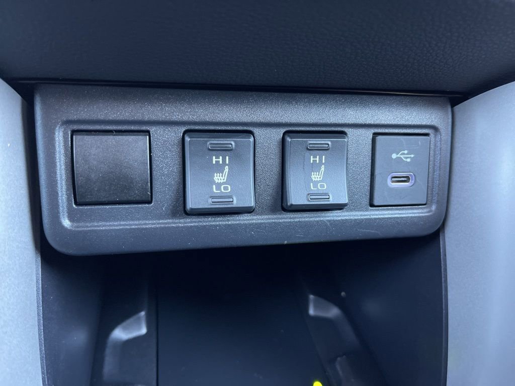 Certified 2025 Toyota Corolla Cross XLE image 13