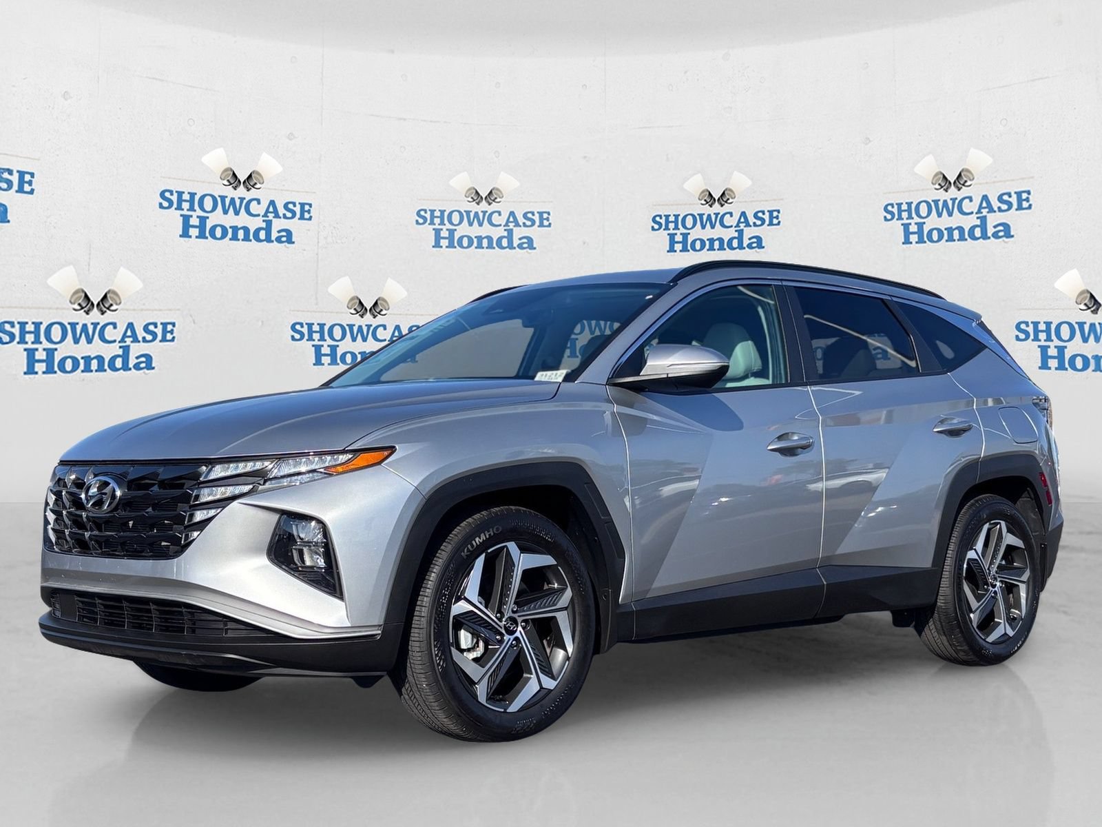Used 2023 Hyundai Tucson SEL w/ Convenience Package FWD image 2