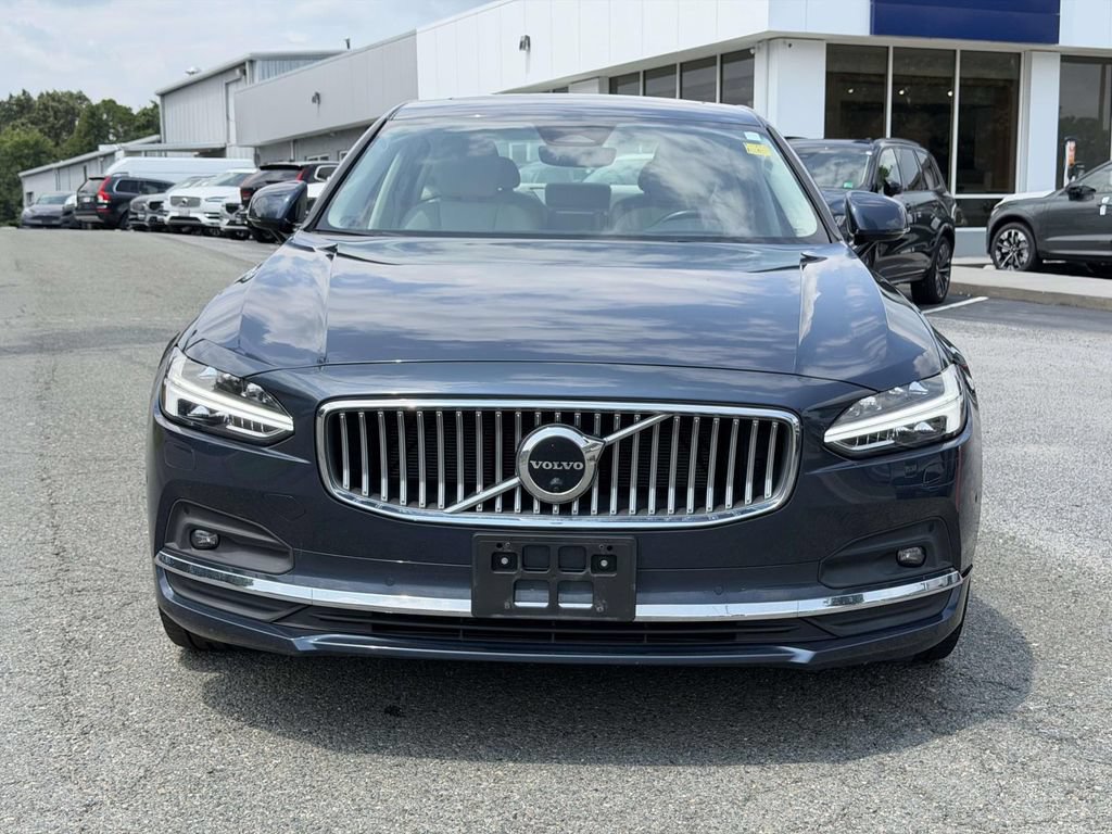 Used 2023 Volvo S90 B6 Plus AWD/4WD image 24