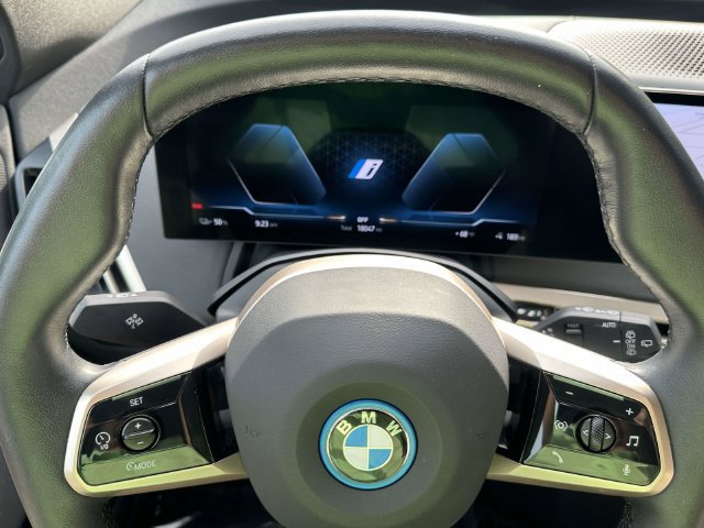 Certified 2024 BMW iX xDrive50 w/ Sport Package AWD/4WD image 29
