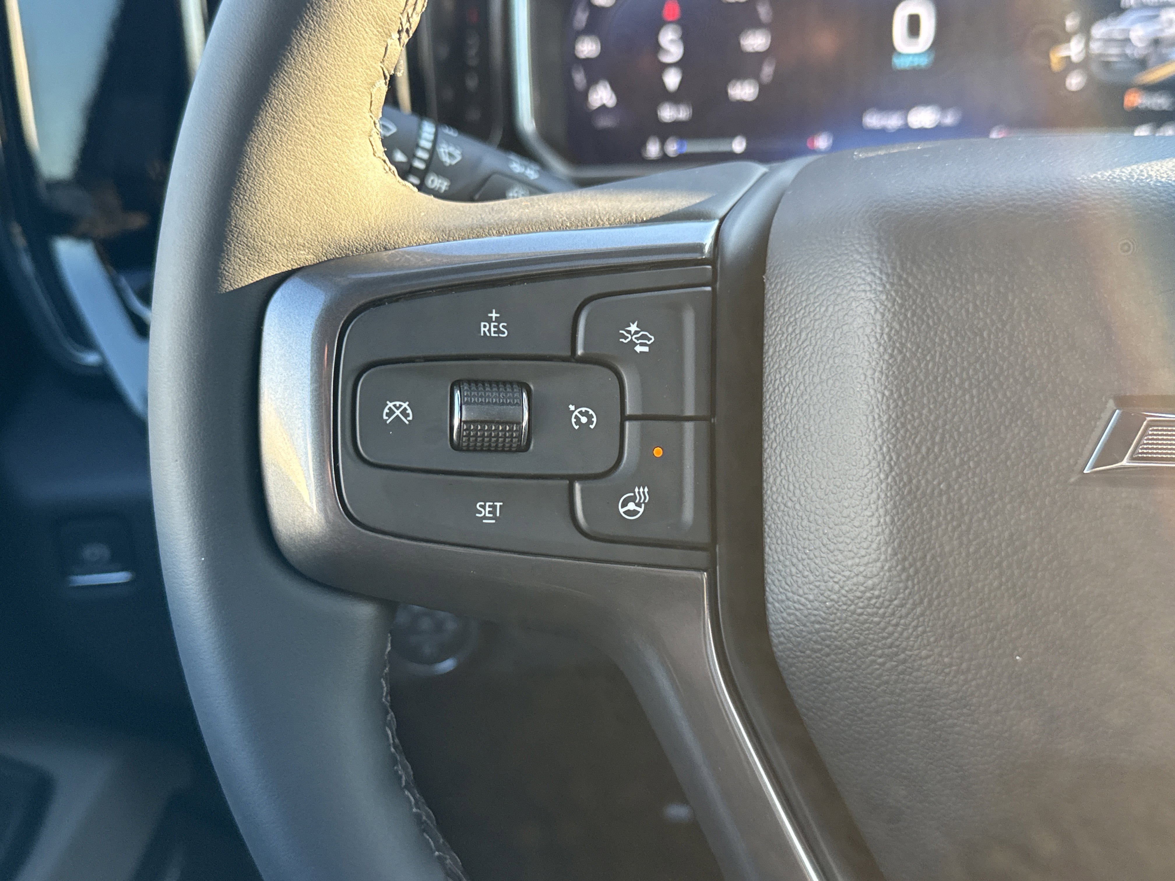 New 2026 Chevrolet Silverado 2500 ZR2 w/ LPO, Dark Essentials Package image 18