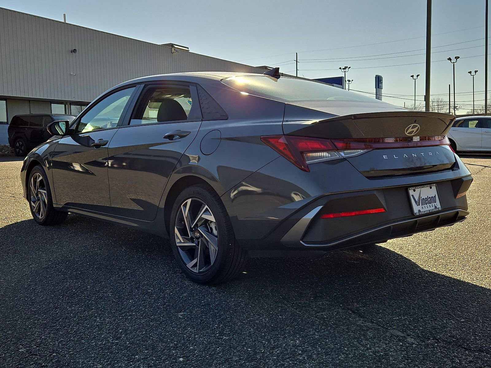 Certified 2025 Hyundai Elantra Sport image 27