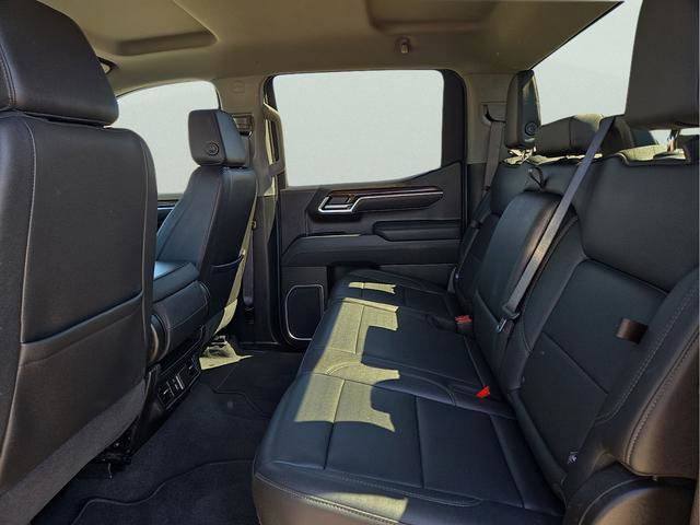 Used 2025 GMC Sierra 1500 SLT AWD/4WD image 19