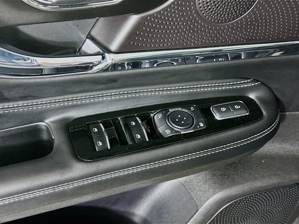 Used 2023 Lincoln Corsair Grand Touring w/ Equipment Group 301A image 25