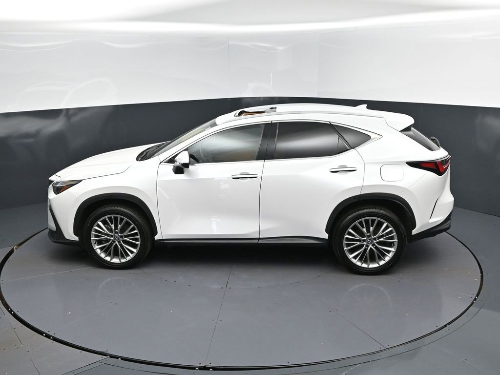 Certified 2025 Lexus NX 350 AWD w/ Accessory Package (2T) image 32