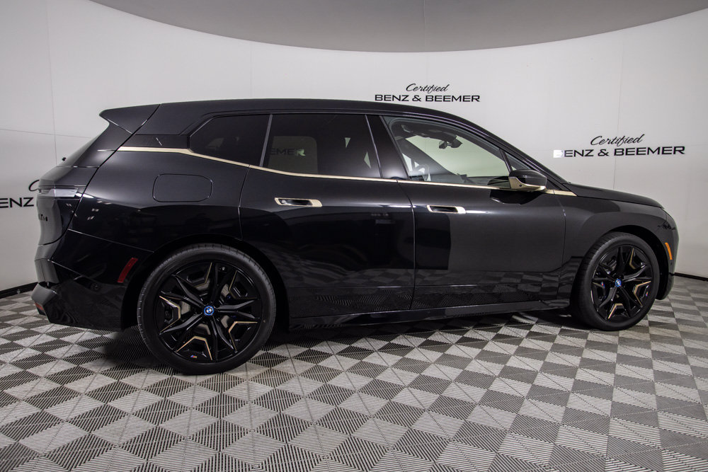 Used 2023 BMW iX M60 w/ Executive Package AWD/4WD image 3