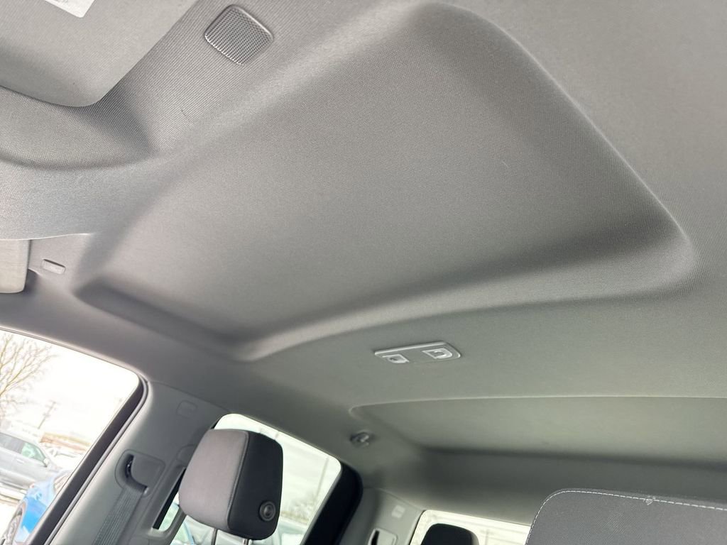 Used 2020 Chevrolet Silverado 1500 LT w/ Convenience Package image 22