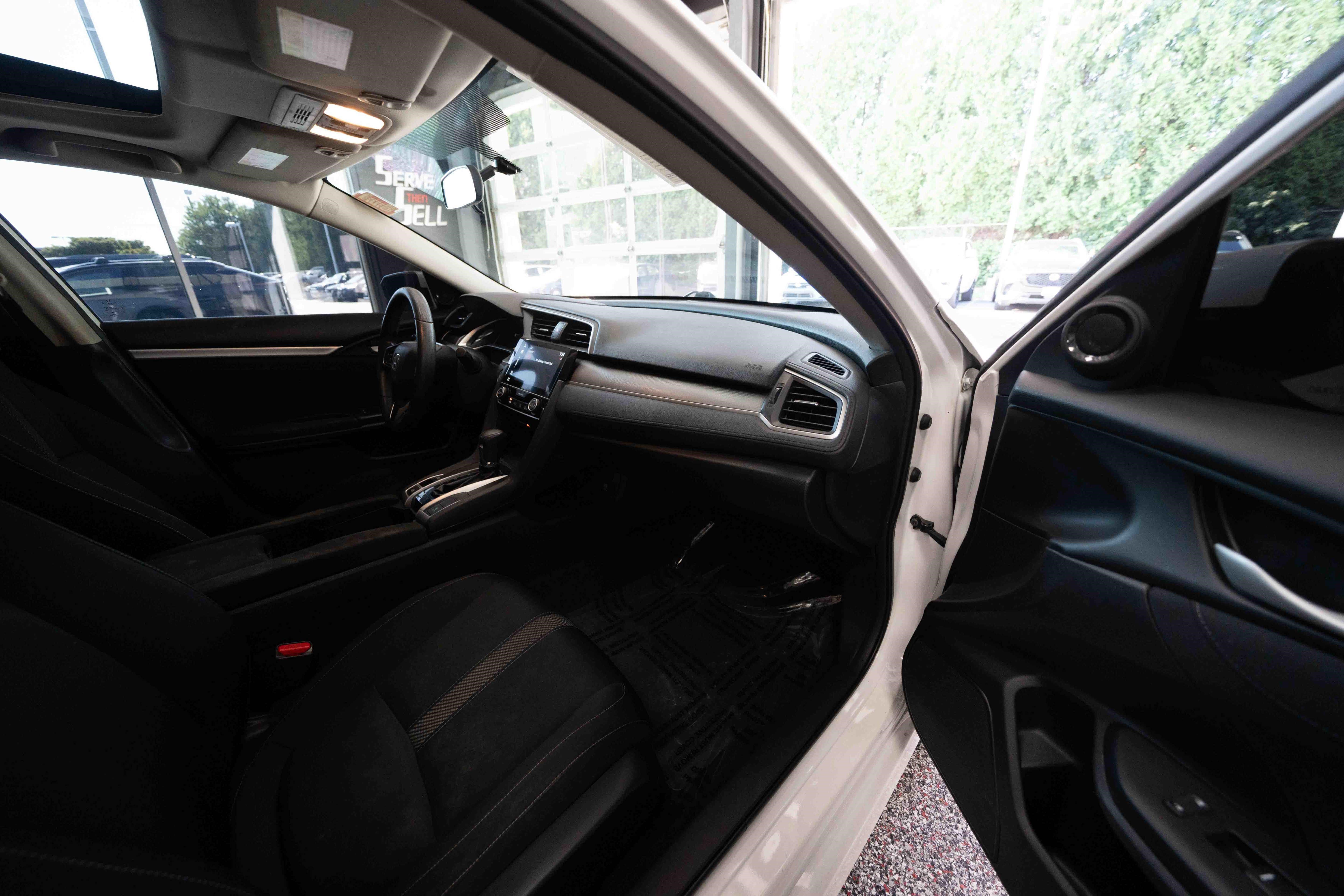 Used 2018 Honda Civic EX image 25