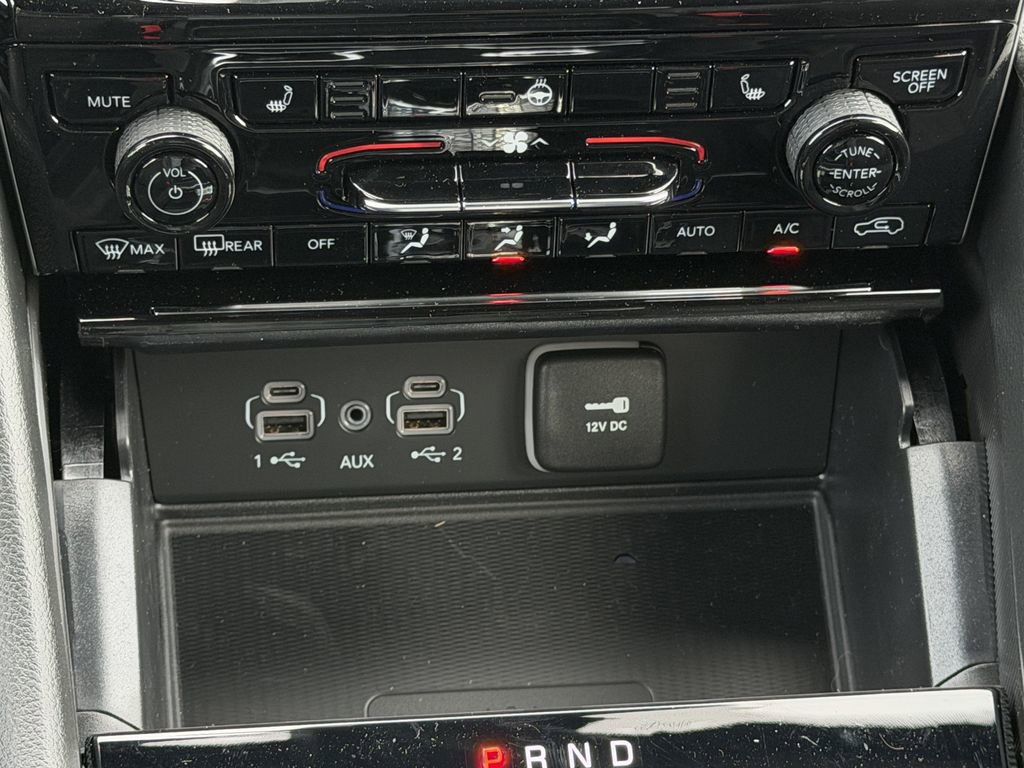 New 2025 Jeep Grand Cherokee L Altitude AWD/4WD image 16