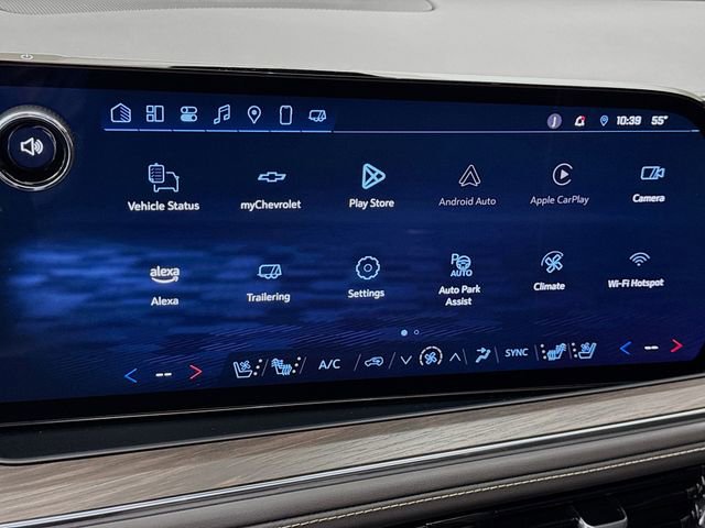 Used 2025 Chevrolet Suburban Premier w/ Sun And Tow Package image 17