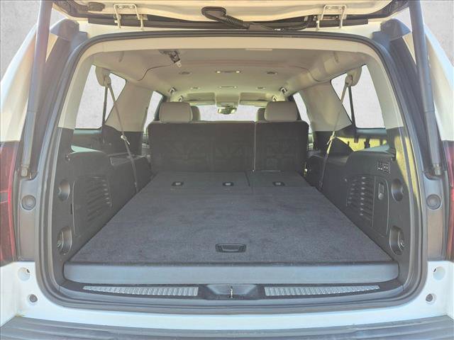 Used 2017 Chevrolet Suburban LT w/ Luxury Package RWD image 6