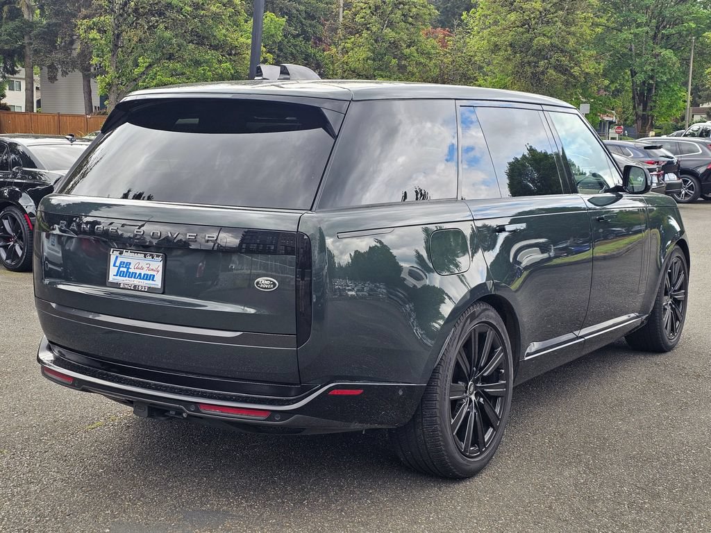 Used 2023 Land Rover Range Rover Long Wheelbase SE AWD/4WD image 5