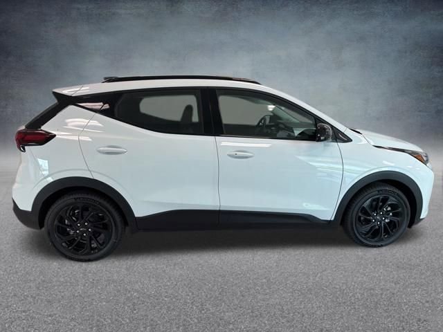 New 2027 Chevrolet Bolt RS FWD image 5