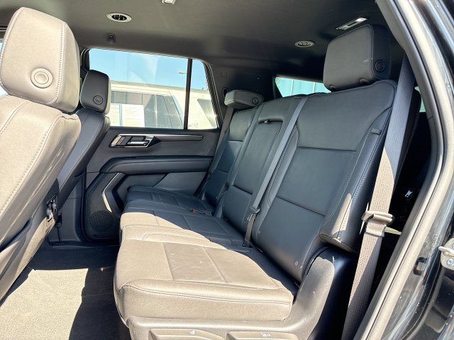 Used 2025 Chevrolet Tahoe Z71 AWD/4WD image 13