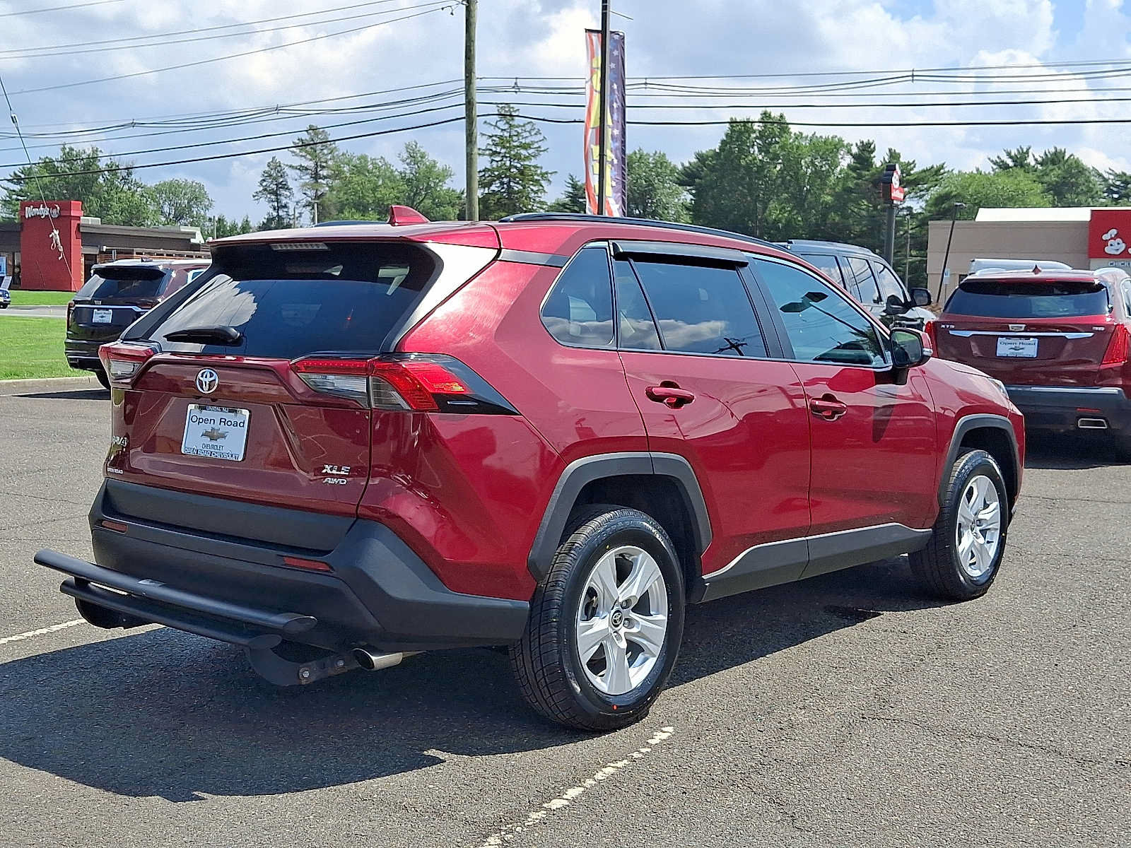 Used 2021 Toyota RAV4 XLE AWD/4WD image 6