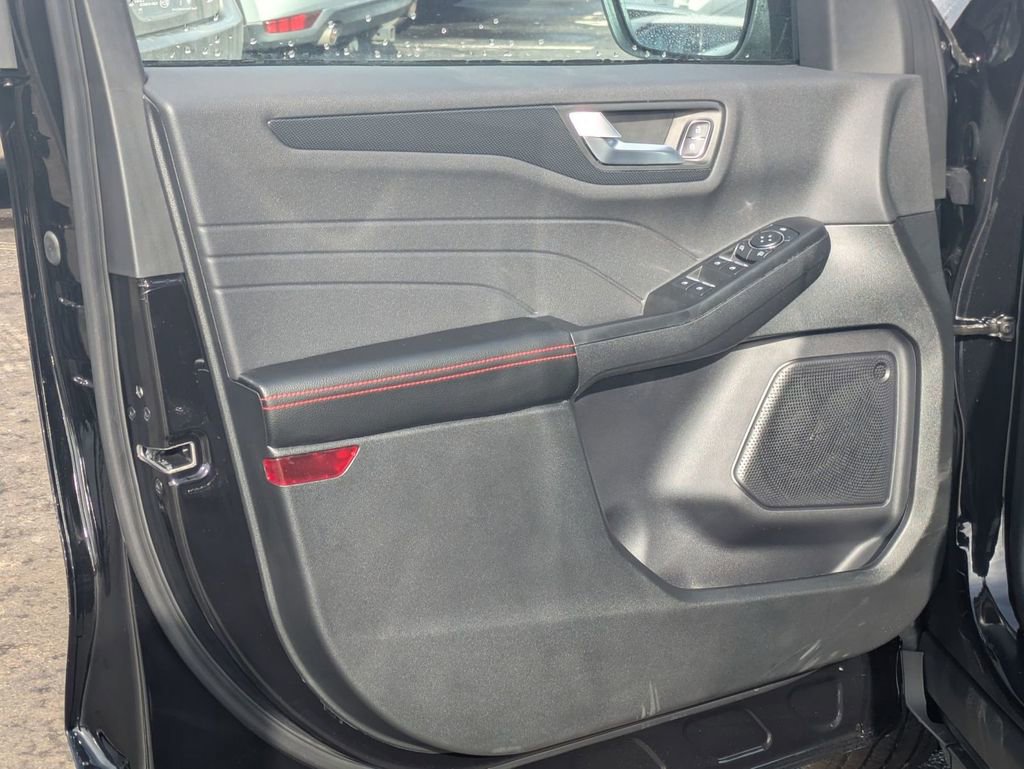 New 2026 Ford Escape ST-Line w/ Cold Weather Package image 21