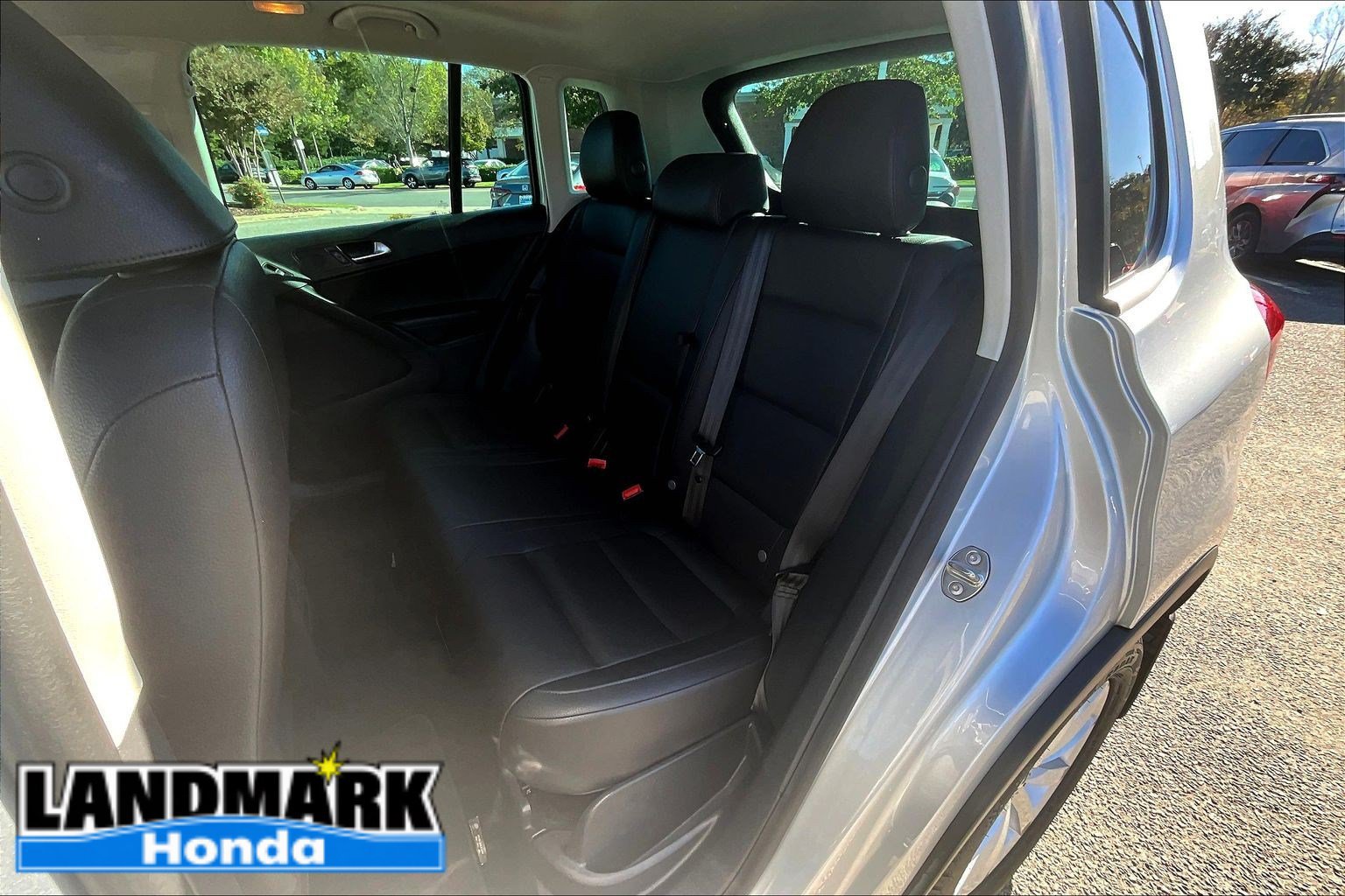 Used 2017 Volkswagen Tiguan Wolfsburg Edition AWD/4WD image 27
