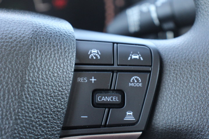Used 2025 Toyota Camry LE AWD/4WD image 25