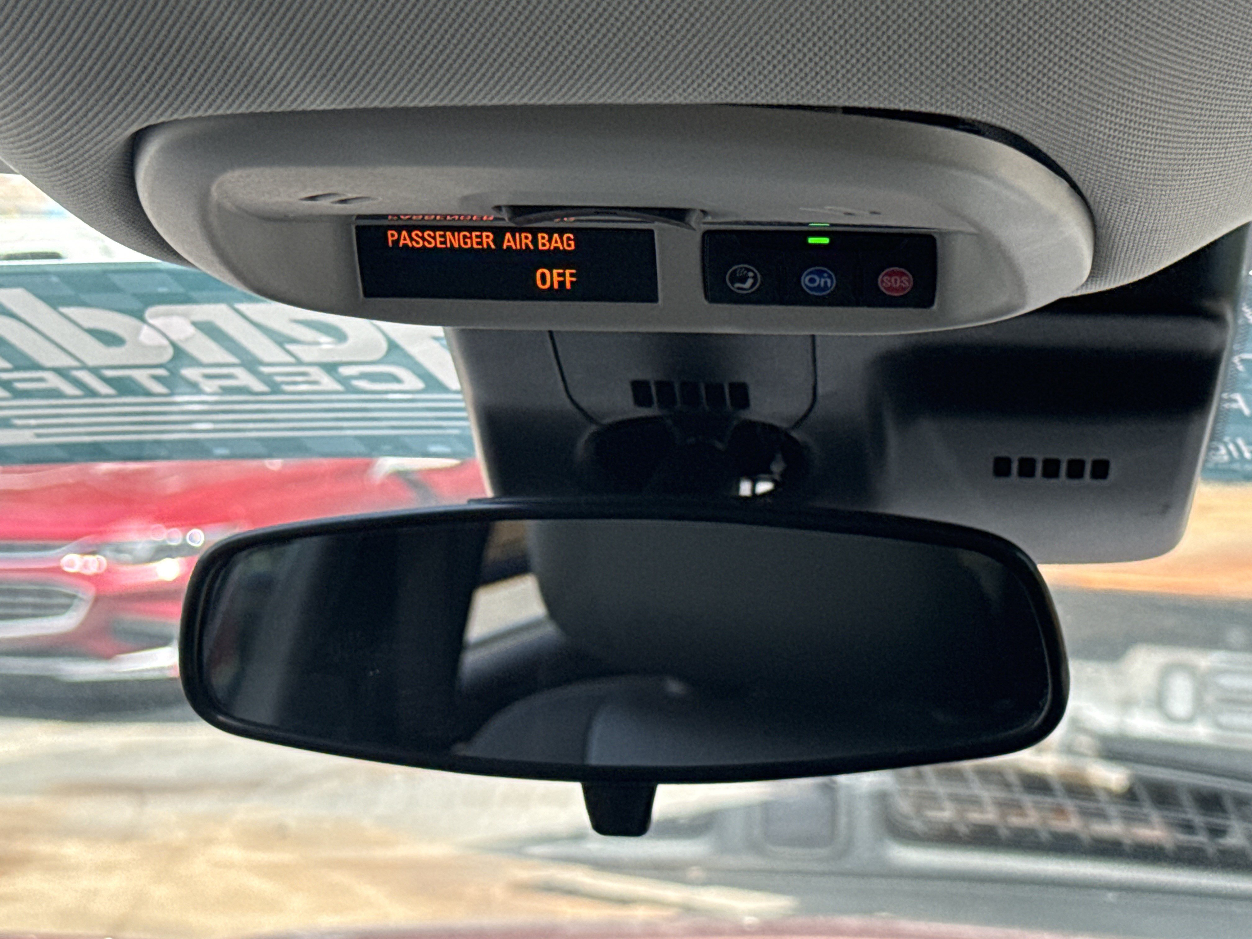 Used 2025 Chevrolet Trax LT FWD image 17