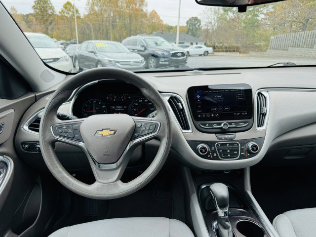 Used 2021 Chevrolet Malibu LT image 10