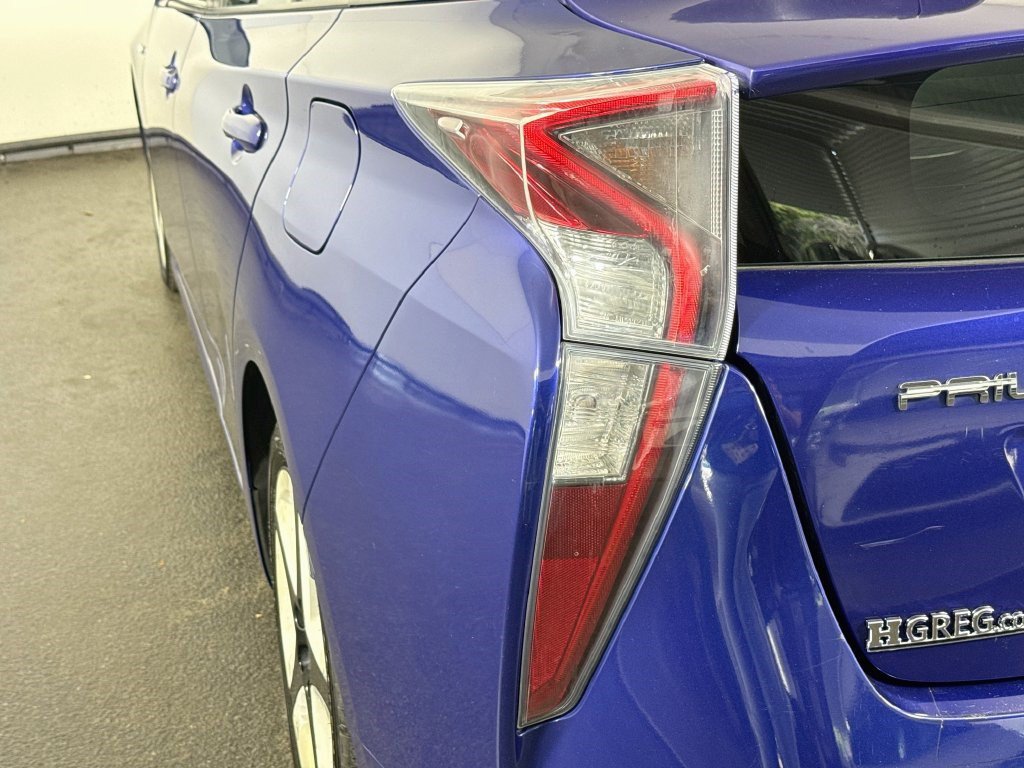 Used 2016 Toyota Prius Four Touring FWD image 35