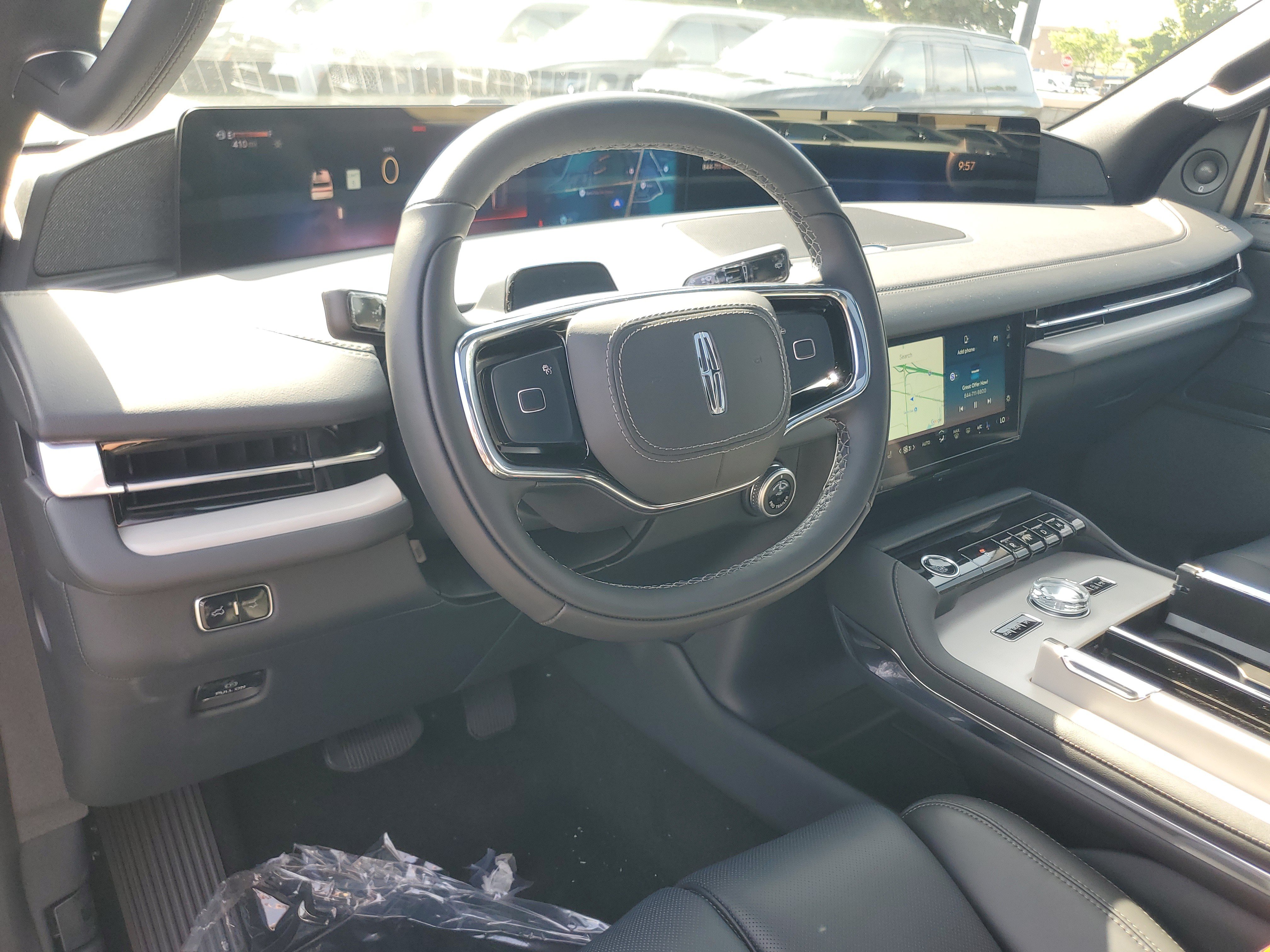 New 2027 Lincoln Navigator Reserve w/ Jet Appearance Package AWD/4WD image 14