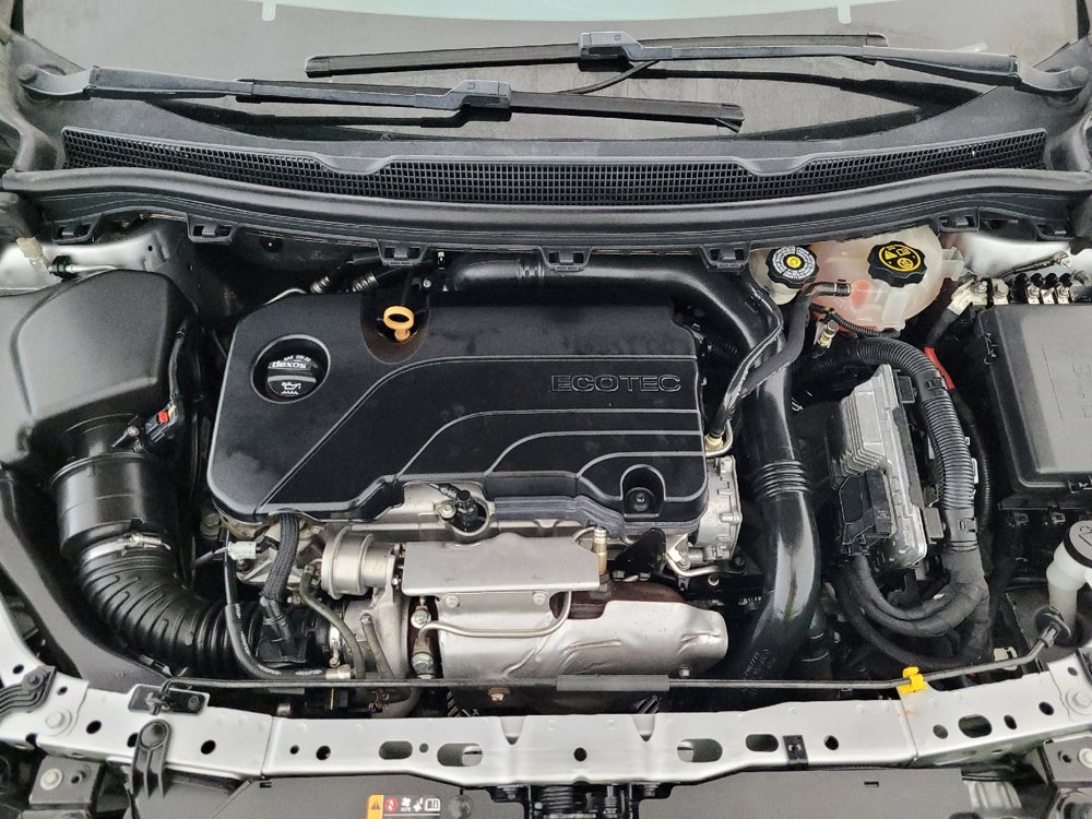 Used 2018 Chevrolet Cruze LT FWD image 30