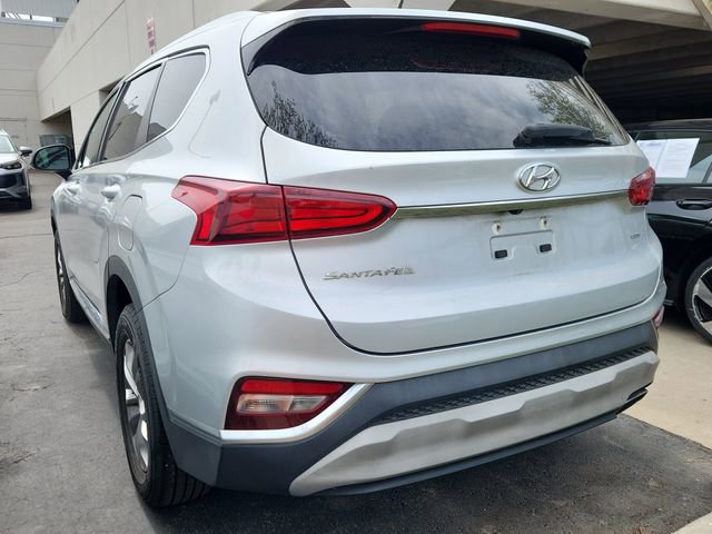 Used 2019 Hyundai Santa Fe SE image 4