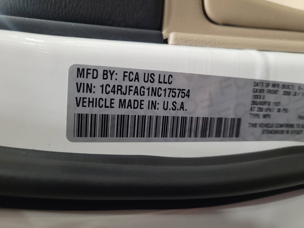 Used 2022 Jeep Grand Cherokee Laredo E w/ Security & Convenience Group AWD/4WD image 33