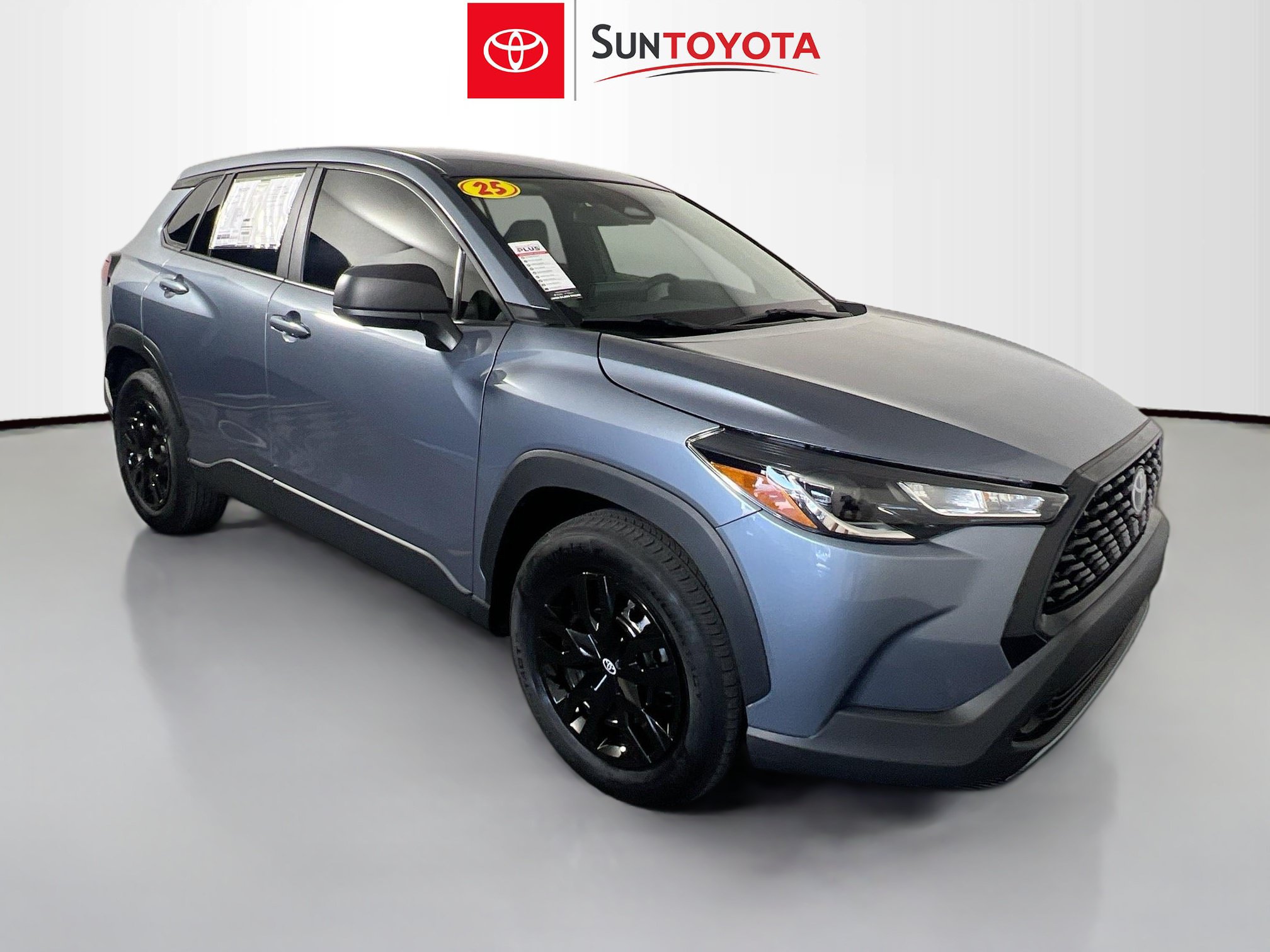 Used 2025 Toyota Corolla Cross L FWD image 1