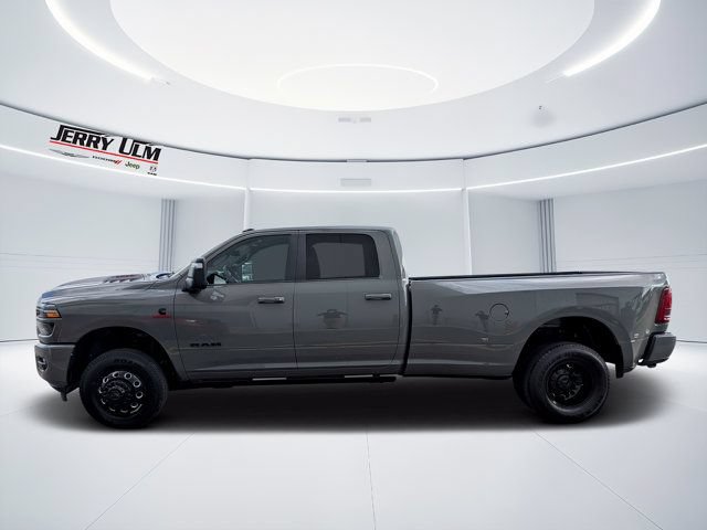 New 2026 RAM 3500 Laramie AWD/4WD image 6
