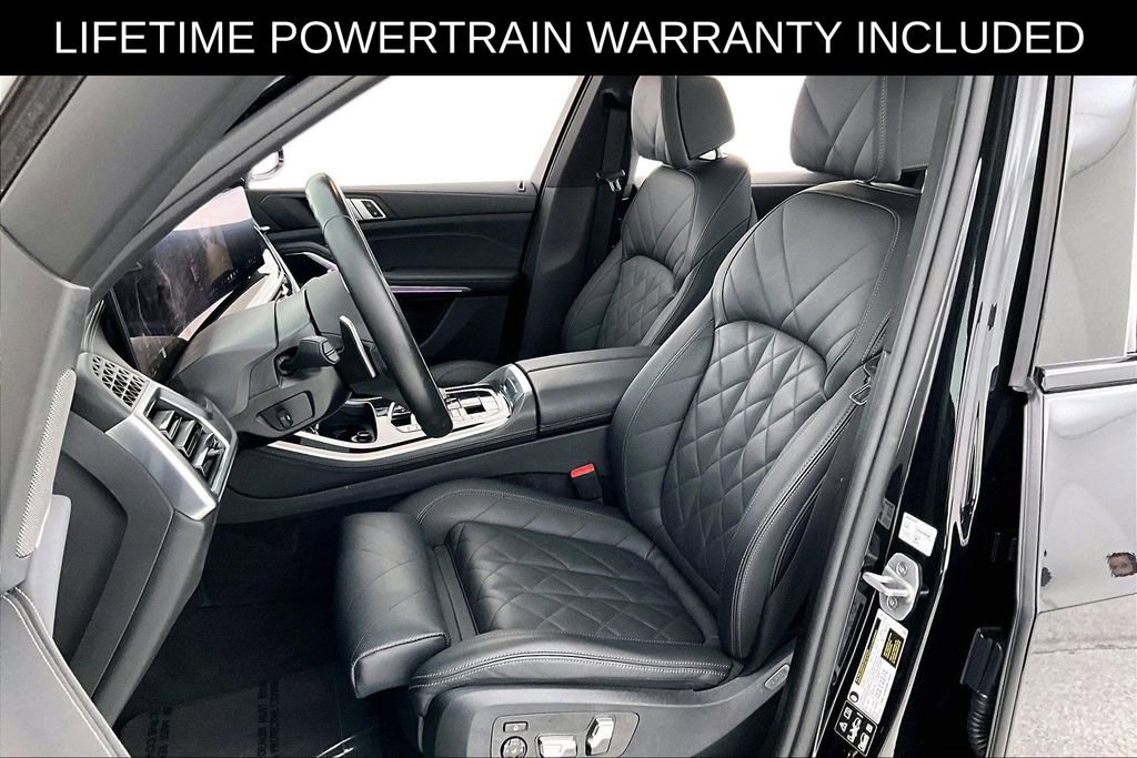 Used 2025 BMW X5 xDrive40i w/ M Sport Package AWD/4WD image 34