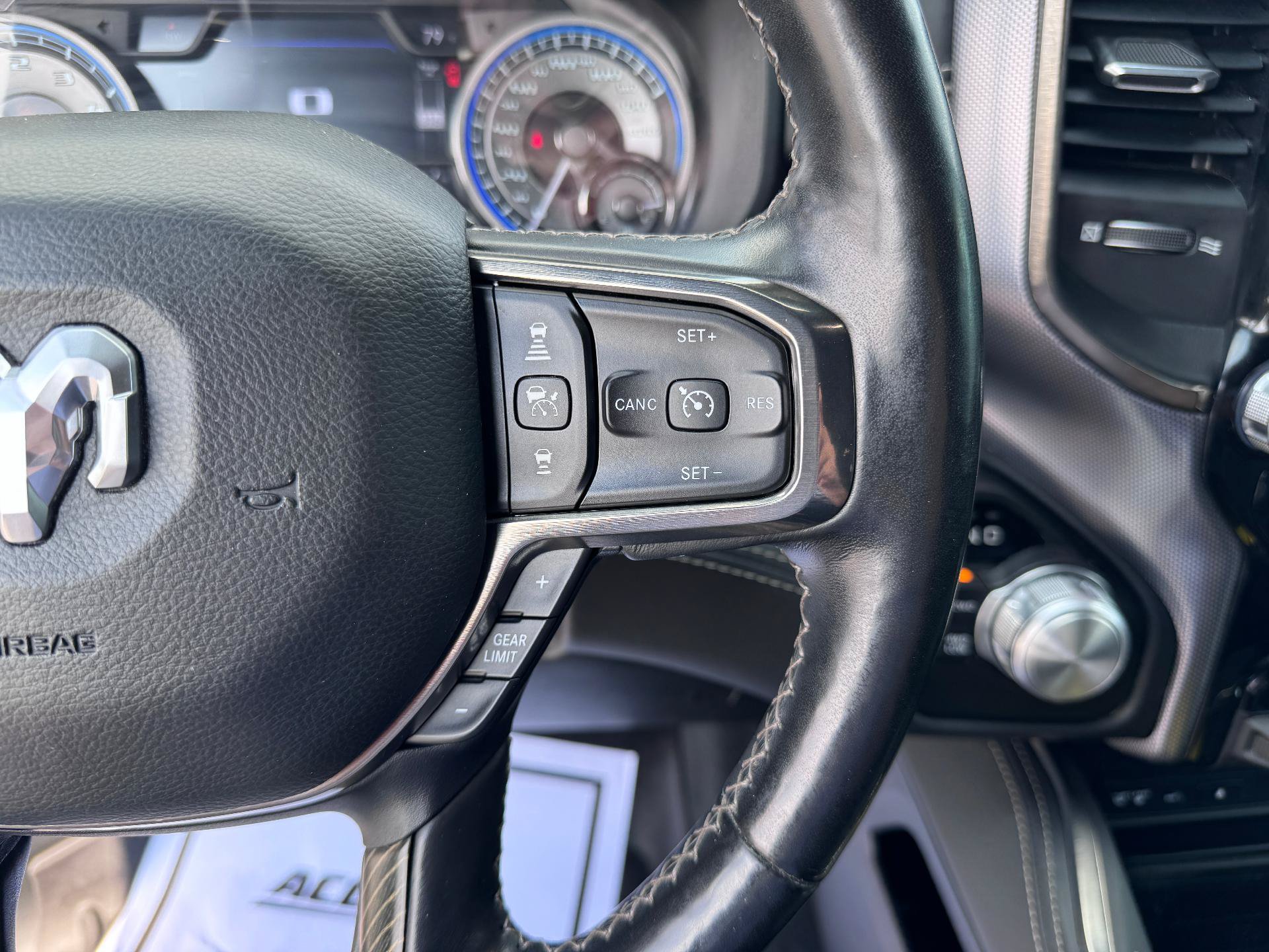 Used 2019 RAM 1500 Limited AWD/4WD image 23
