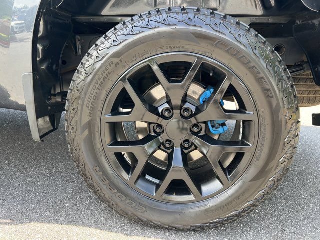 Used 2022 Chevrolet Silverado 1500 LT AWD/4WD image 23