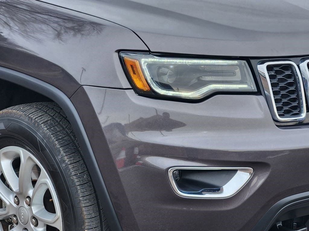 Used 2021 Jeep Grand Cherokee Laredo image 31