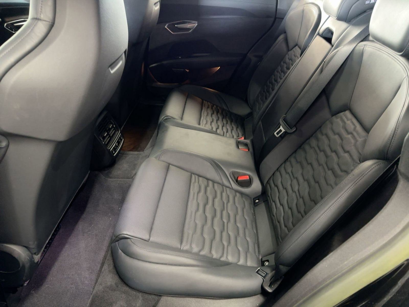 Certified 2023 Audi RS e-tron GT w/ Carbon Performance Package image 15