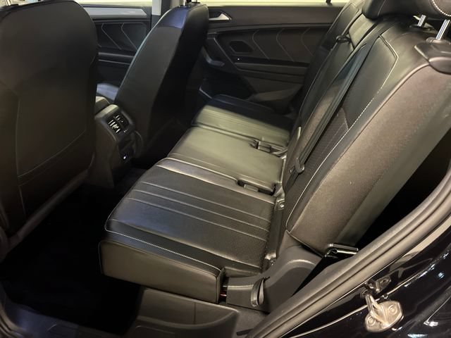 Certified 2023 Volkswagen Tiguan SE FWD image 16