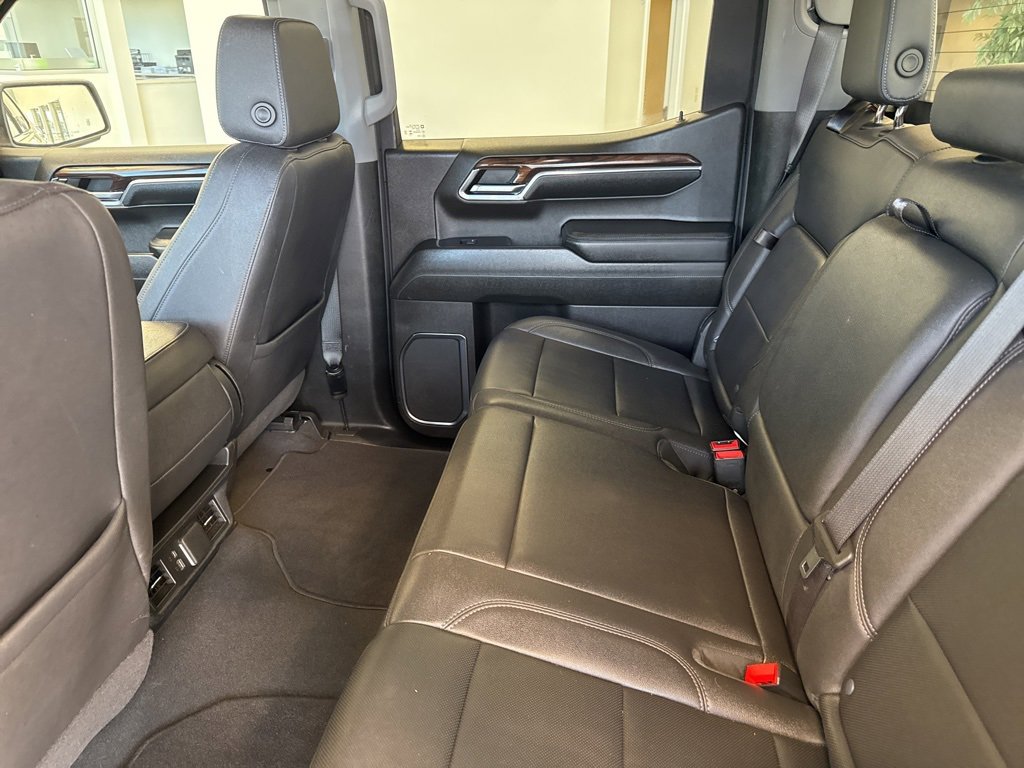 Used 2024 GMC Sierra 1500 SLT image 14