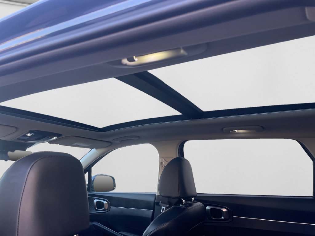 Certified 2024 Kia Sorento S w/ Panoramic Sunroof Package AWD/4WD image 34