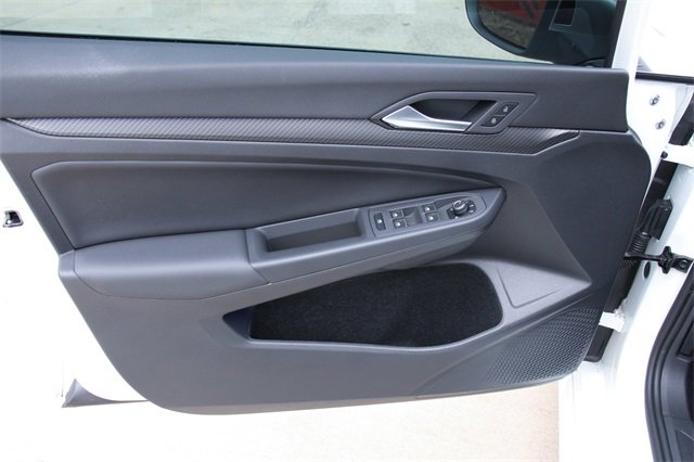 Used 2024 Volkswagen Golf R image 13