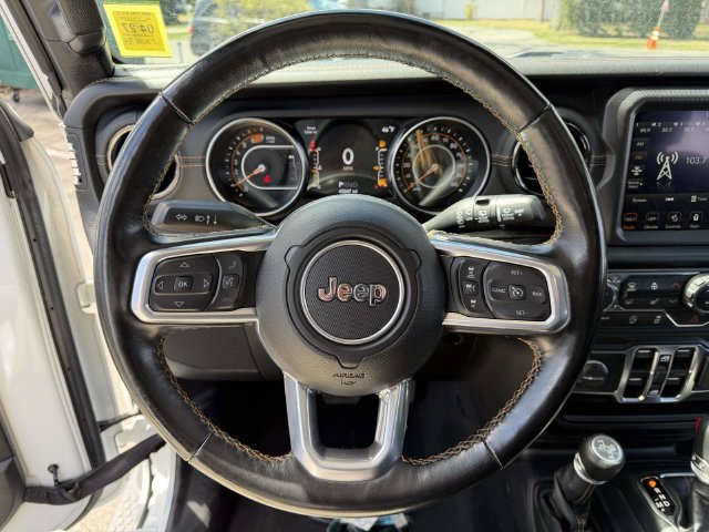 Used 2022 Jeep Wrangler Unlimited Sahara AWD/4WD image 27