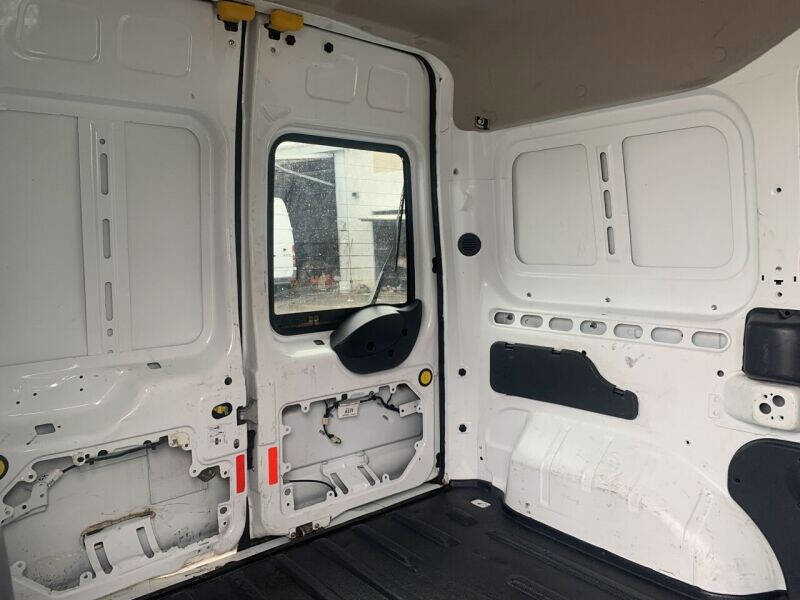 Used 2012 Ford Transit Connect XLT image 10