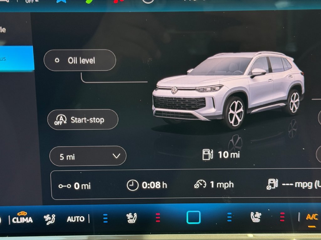 New 2026 Volkswagen Tiguan SEL R-Line AWD/4WD image 14