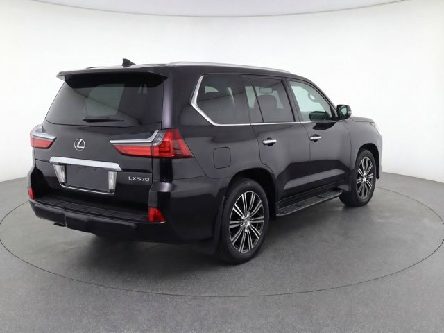 Used 2021 Lexus LX 570 4WD w/ Luxury Package image 3