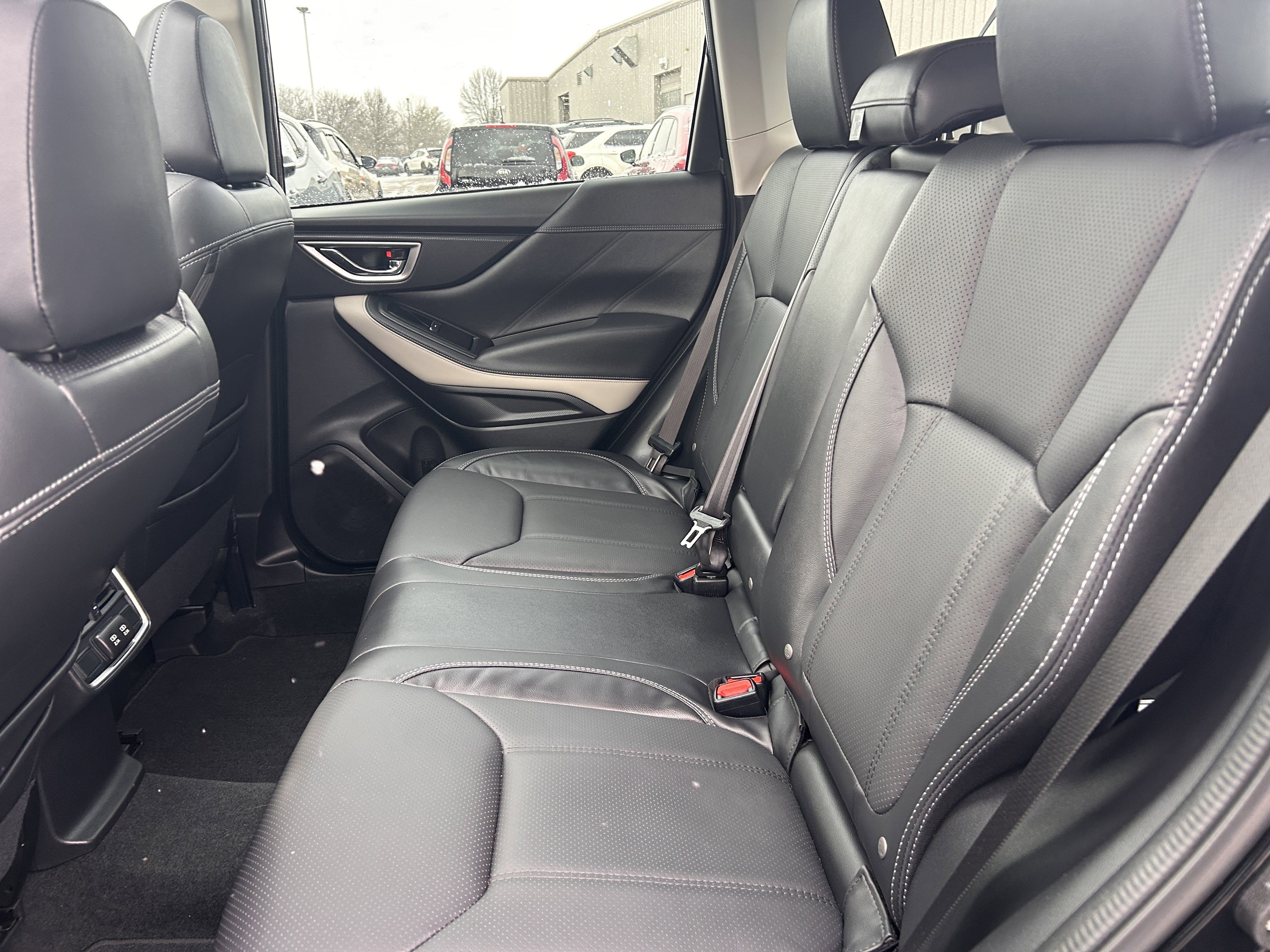 Certified 2023 Subaru Forester Limited image 27