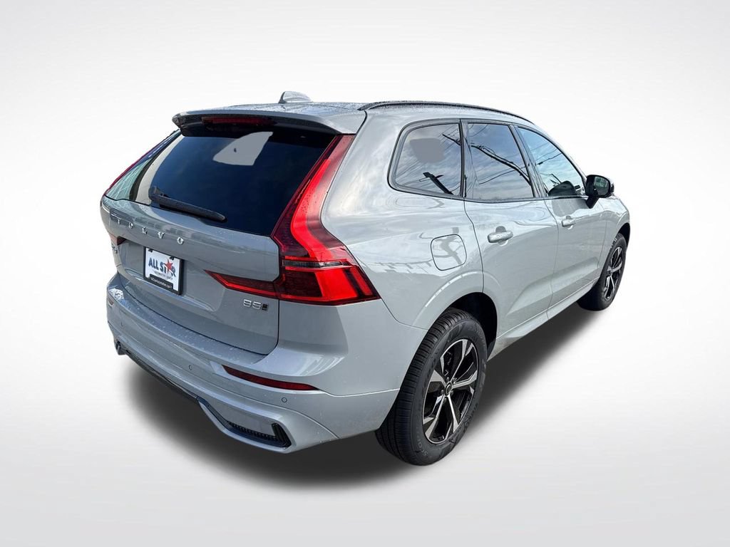 New 2026 Volvo XC60 B5 Core AWD/4WD image 8
