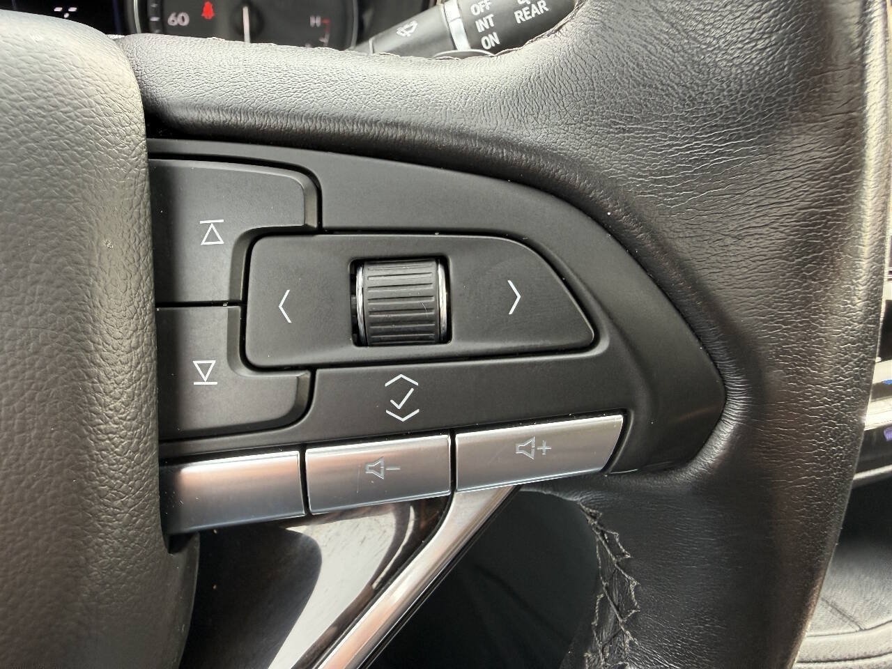 Used 2022 Cadillac XT6 Premium Luxury w/ Technology Package AWD/4WD image 23
