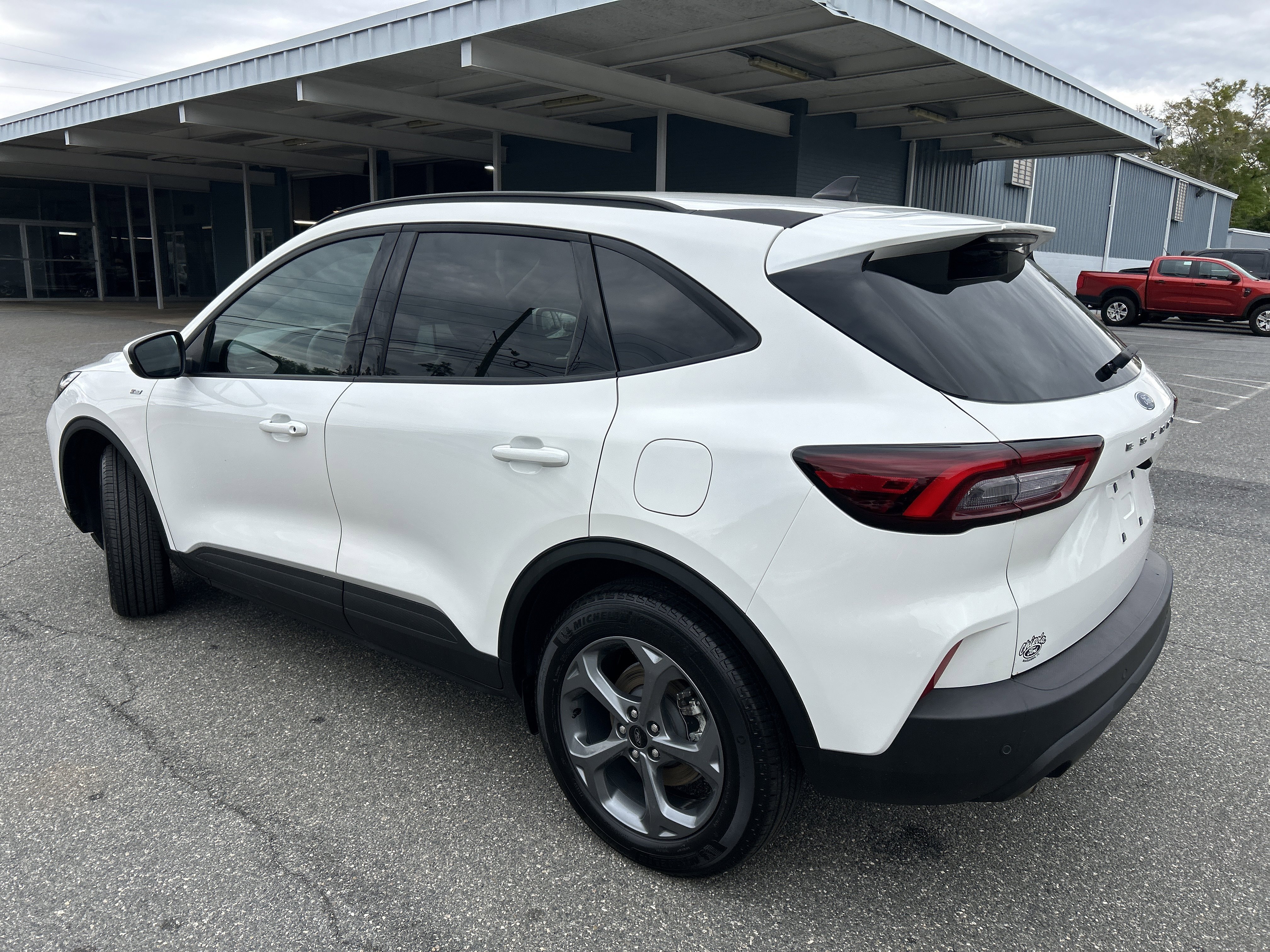 Certified 2025 Ford Escape ST-Line Elite w/ Tech Pack #1 image 5