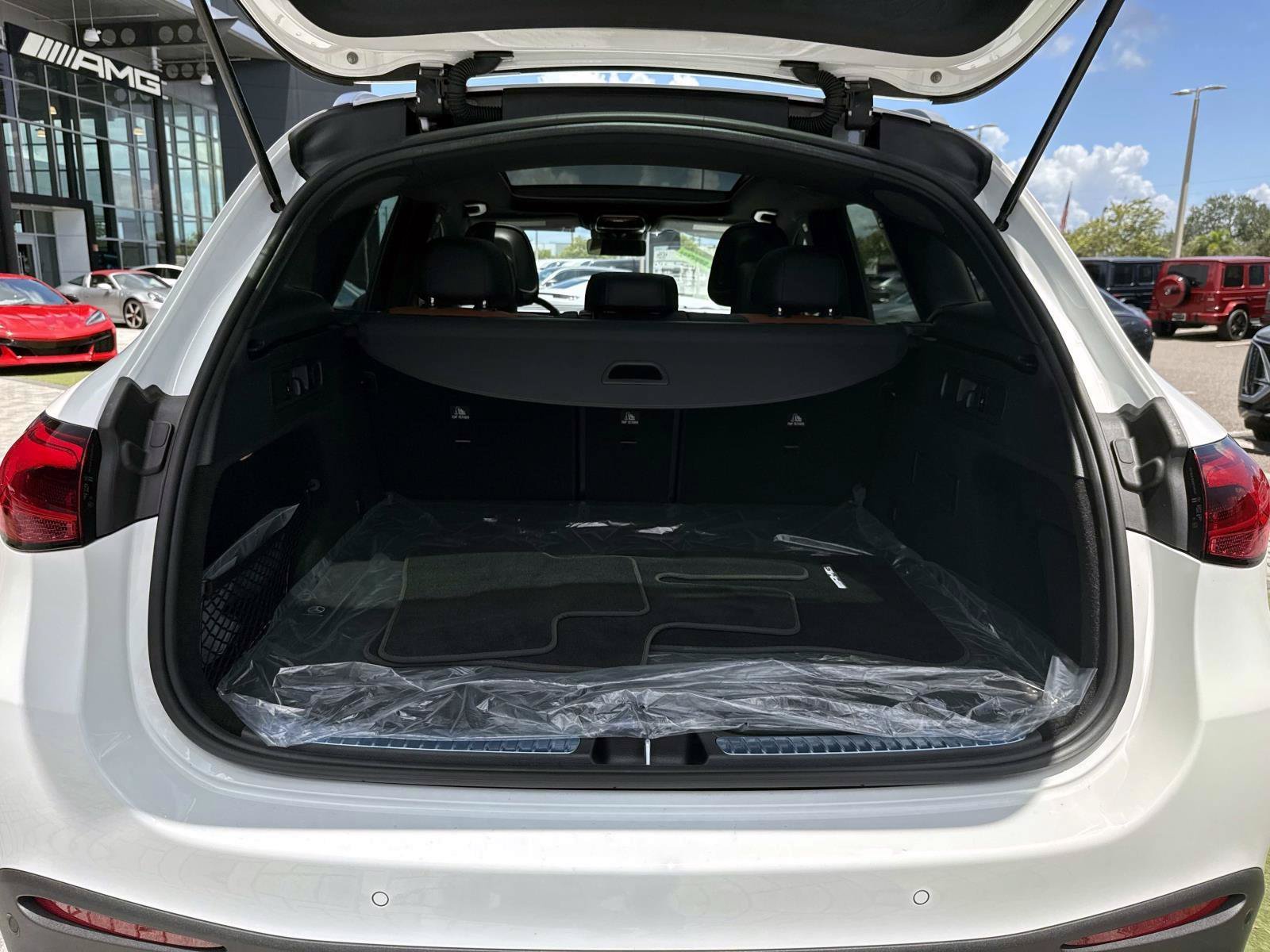 Certified 2026 Mercedes-Benz GLC 43 AMG 4MATIC image 10